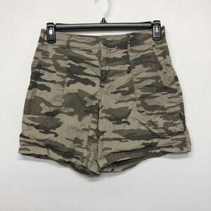 Social Standard by Sanctuary Women Camo Cuff Shorts Roll Up Size Small M157 -21